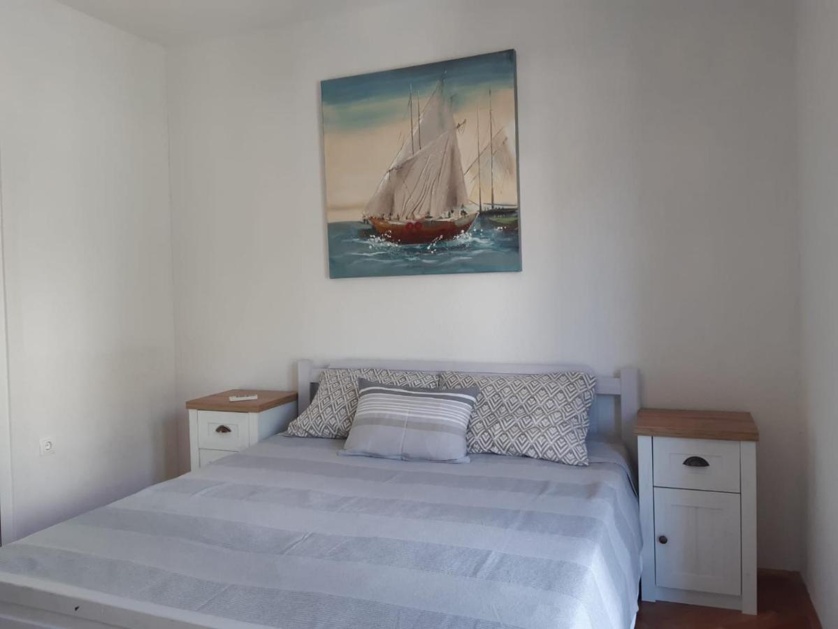 Apartamento Jona - Dugi Rat - Mali Rat Exterior foto